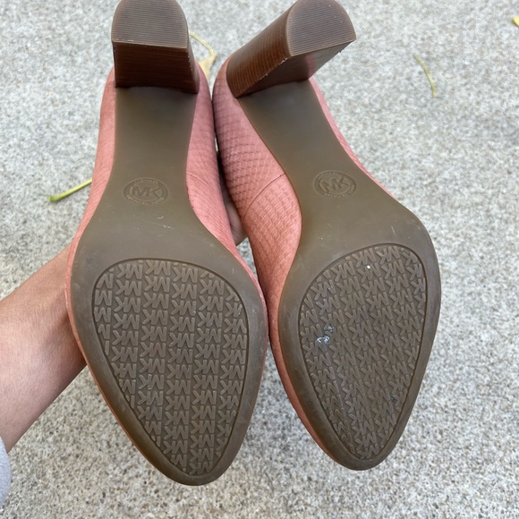 Michael Kors Mira Flex Pump Leather Snake Print Pink Salmon - Picture 5 of 7